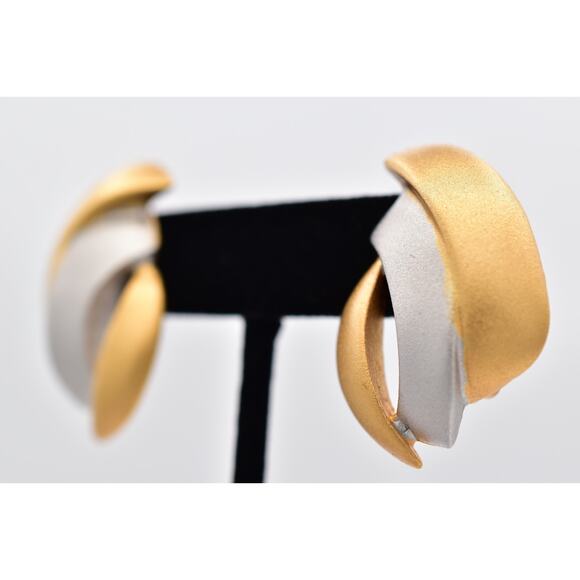 Lee Wolfe Vintage Clip On Earrings Brushed Gold Silver Satin Chunky Signed BinAV - Picture 2 of 12
